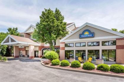 Days Inn & Suites By Wyndham Madison