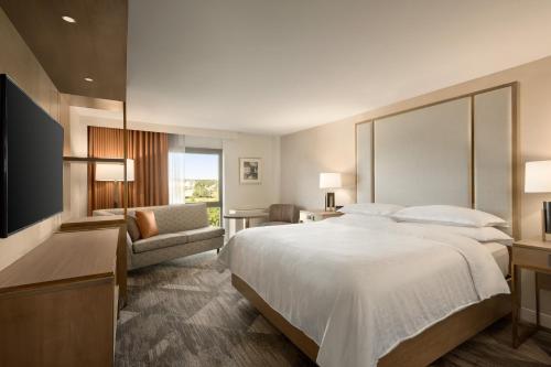 Sheraton Madison Hotel - main image