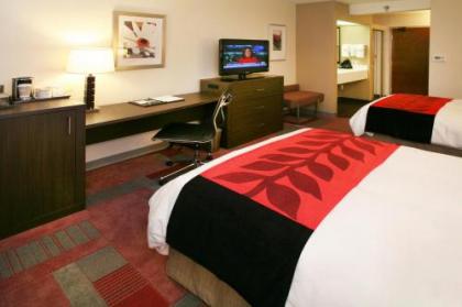 Radisson Hotel Madison - image 2