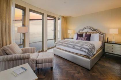 The Edgewater - image 3