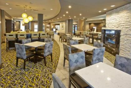 Holiday Inn Express and Suites Madison Central an IHG Hotel - image 2
