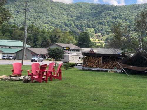 Cardinal Inn - image 5