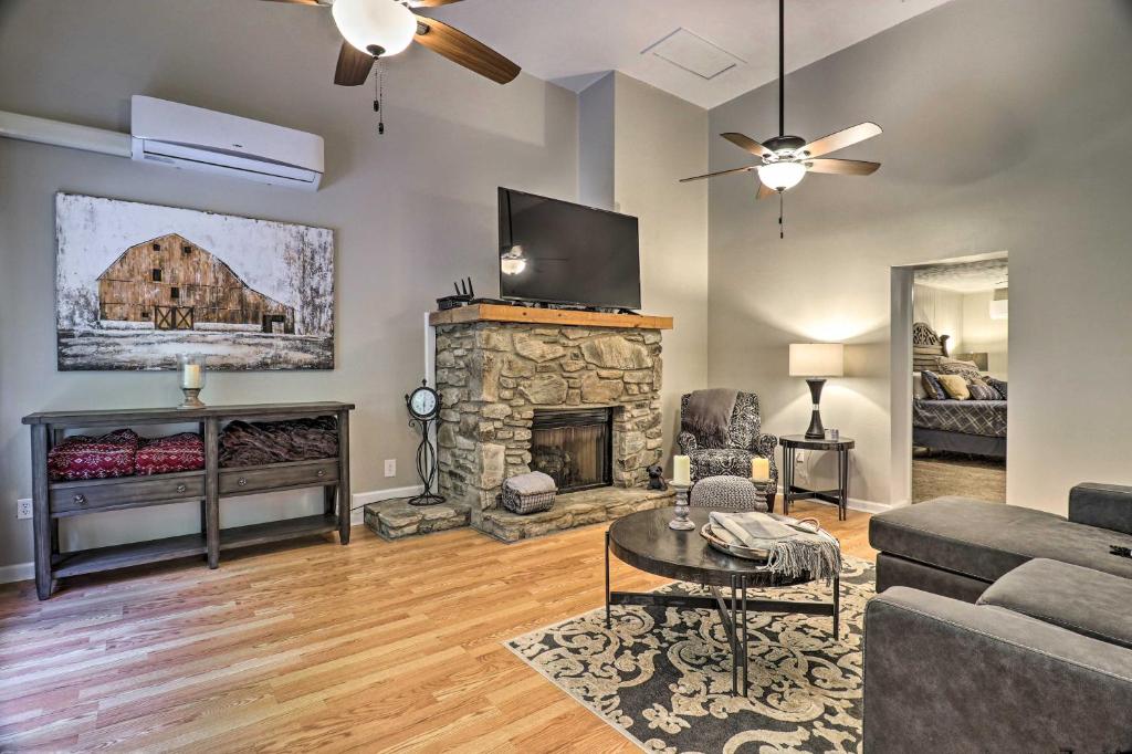 Family Cottage with Creekside Fire Pit Access! - image 5