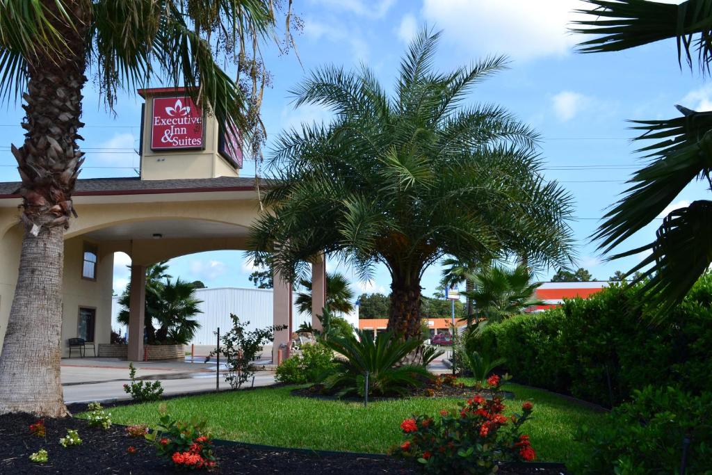 Executive Inn & Suites Magnolia - image 3