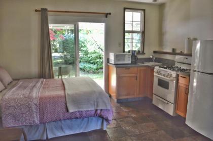 Banyan Tree B&B Retreat - image 5