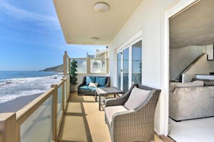 Beachfront Malibu House with 3 Decks Jacuzzi Sauna