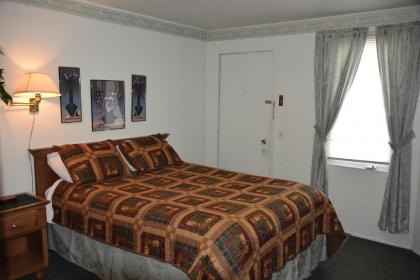 Royals Inn Motel - image 9