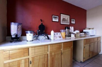 Americas Best Value Inn - Malvern - image 4