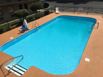 Americas Best Value Inn - Malvern - image 5
