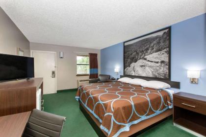 Super 8 by Wyndham Malvern - image 15