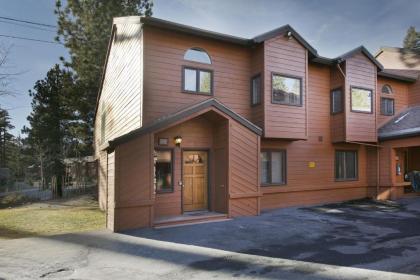 Mammoth Village Properties by 101 Great Escapes - image 1