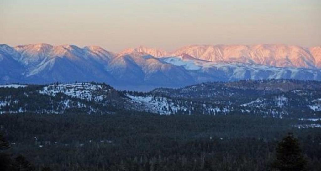 Mammoth Point by 101 Great Escapes - image 4