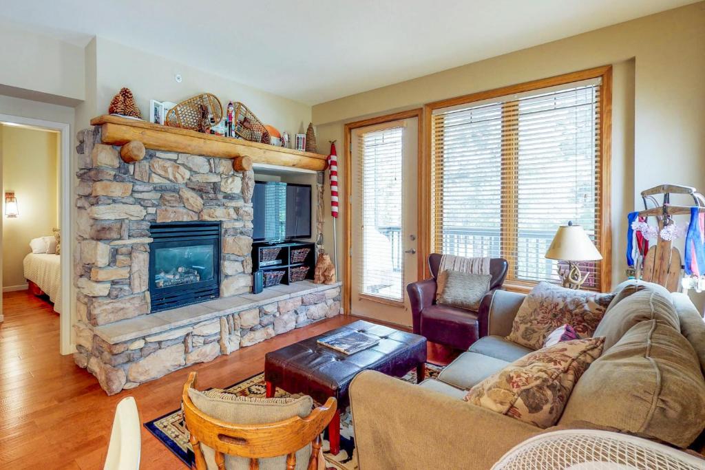 Mammoth Green Condos - main image