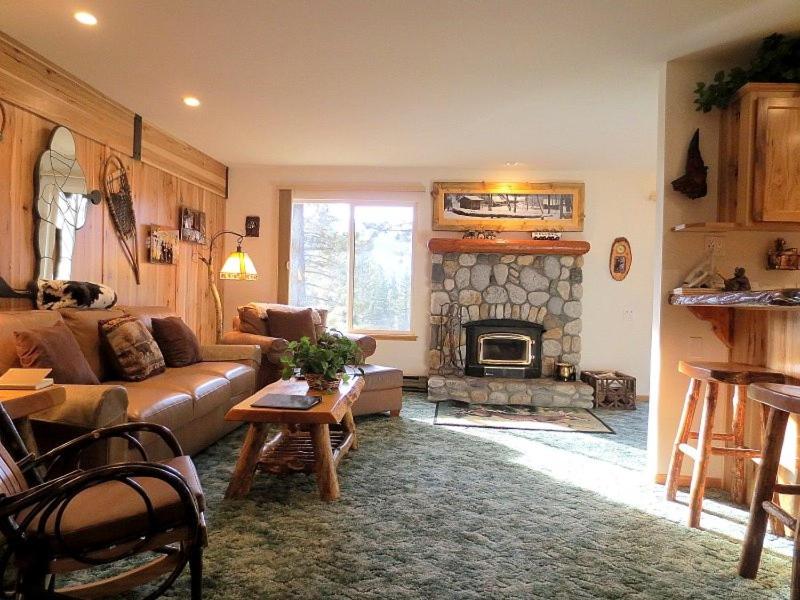 141 Premium Condo - main image