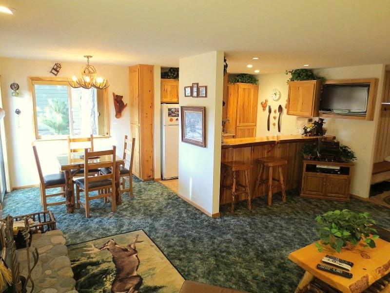 141 Premium Condo - image 3