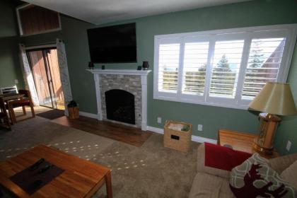 Mammoth Ski & Racquet Club #66 - image 4