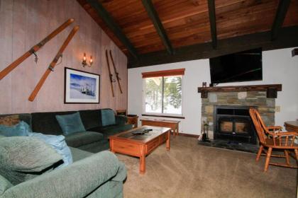 Discovery 4 #152 Loft Pet Ok mammoth Lakes California