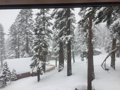 mountainback #116 LoftCorner mammoth Lakes