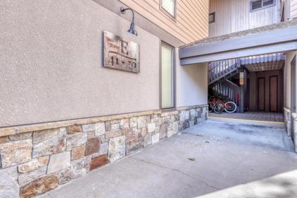 Sherwin Villas 44E - image 3