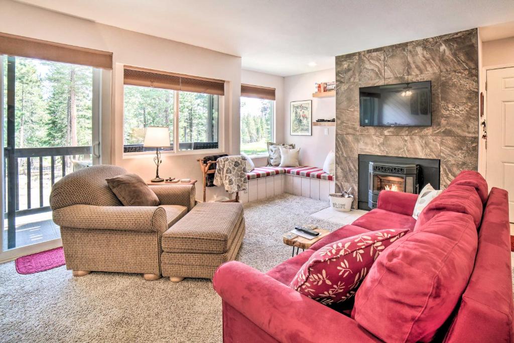 Mammoth Lakes Condo with Pool and Spa Access Near Slopes! - main image