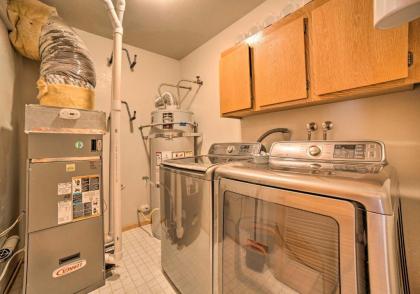 Snowcreek Resort Condo with Deck at Mammoth MTN - image 13