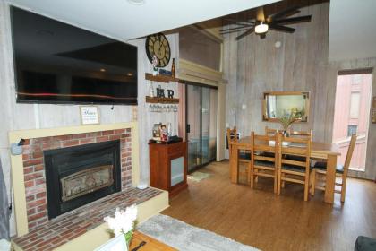 Mammoth Ski & Racquet Club #105 - Pet Friendly - image 13