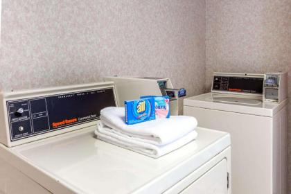 Days Inn by Wyndham Manassas - image 2