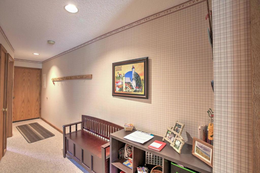Quaint Mancelona Condo with Deck at Schuss Mountain! - image 5