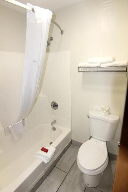 SureStay Hotel by Best Western Manchester - image 14