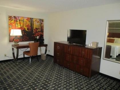 SureStay Hotel by Best Western Manchester - image 3