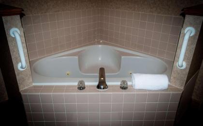Best Western PLUS Executive Court Inn & Conference Center - image 17