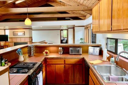 Oceanfront Irish Beach Home Private Beach Access! - image 13
