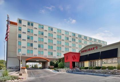 Holiday Inn At the Campus an IHG Hotel - image 15