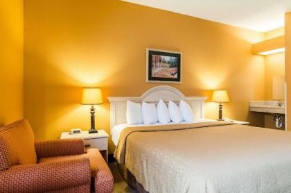 Quality Inn & Suites Manhattan - image 5