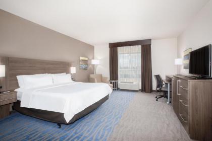 Holiday Inn Express & Suites Manhattan an IHG Hotel - image 13