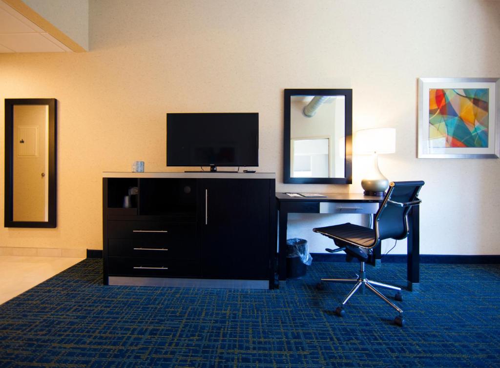 Warehouse Hotel at The Nook - image 6