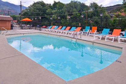 Villa Motel at Manitou Springs - image 3