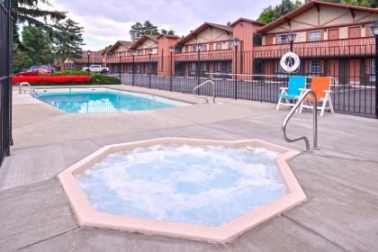 Villa Motel at Manitou Springs - image 5