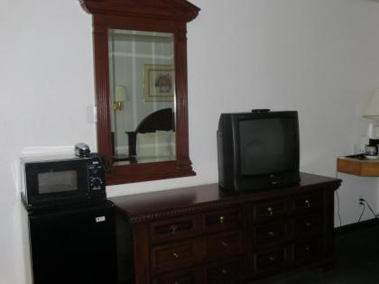 Silver Saddle Motel - image 15