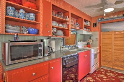 Colorful Bungalow By Pikes Peak and Garden of the Gods - image 13