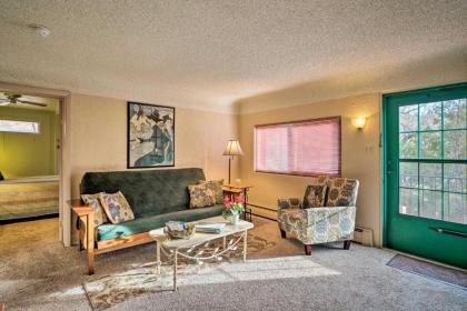 Colorful Bungalow By Pikes Peak and Garden of the Gods - image 8