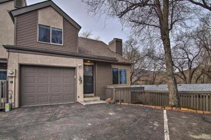 Manitou Springs Condo with Hammock and Mtn Views! - image 3