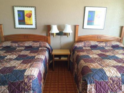 Lake Shore Motel - image 8