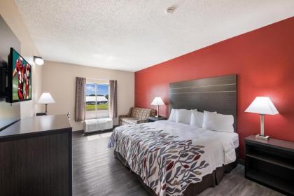 Red Roof Inn & Suites Austin East - Manor - image 10
