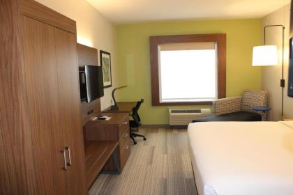 Holiday Inn Express Hotel & Suites Mansfield an IHG Hotel - image 12