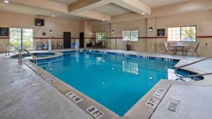 Best Western Plus Mansfield Inn and Suites - image 9