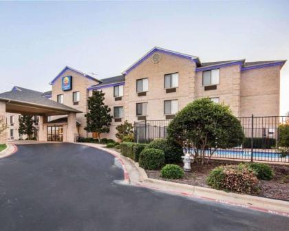 Comfort Inn & Suites Mansfield - image 2