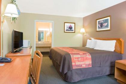 Travelodge by Wyndham Mansfield - image 8