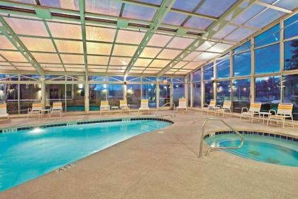 La Quinta by Wyndham Mansfield OH - image 8