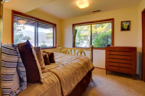 Armstrong Lakehouse - image 5